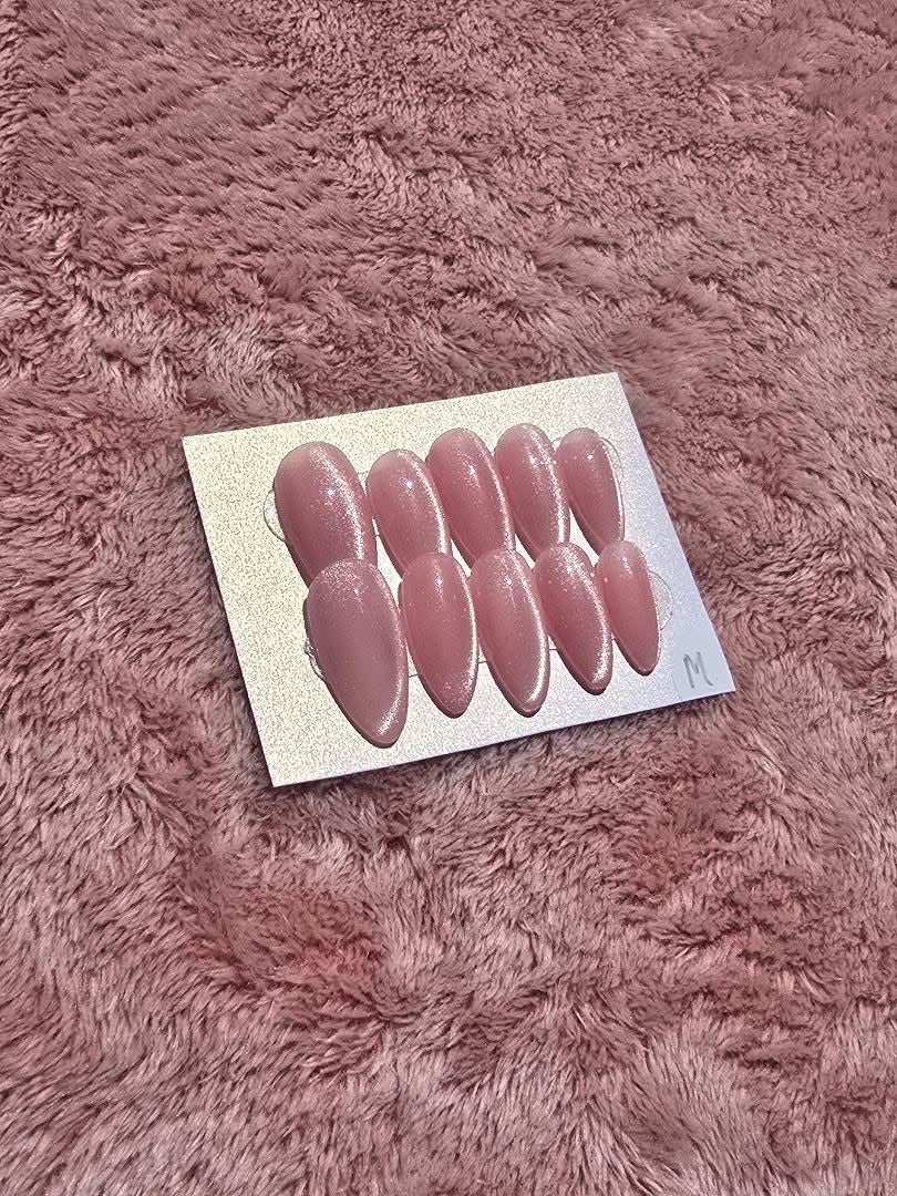 Pink cashmere
